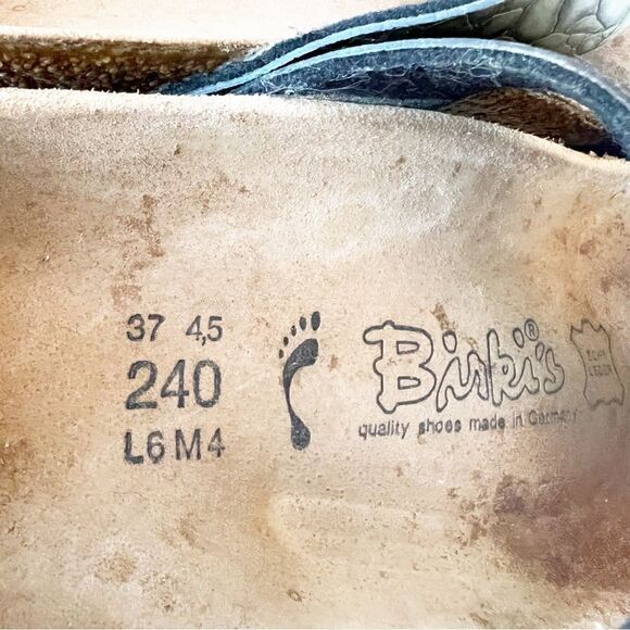 Birkis Metallic Embossed Double Strap Sandals Size 37 EU Cork‎ Sole Comfort Foot - Picture 4 of 16